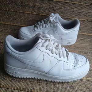 Classic White Mens Nike Air Force Ones Size 9.5